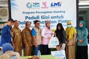 PLN UIT JBM Atasi Stunting di Situbondo 1