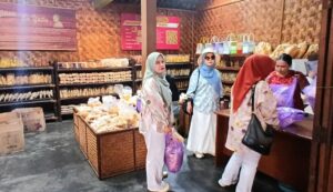 Rengginang Legendaris Bu Yatin Borobudur Gurih Autentik, Jadi Buruan Wisatawan 1